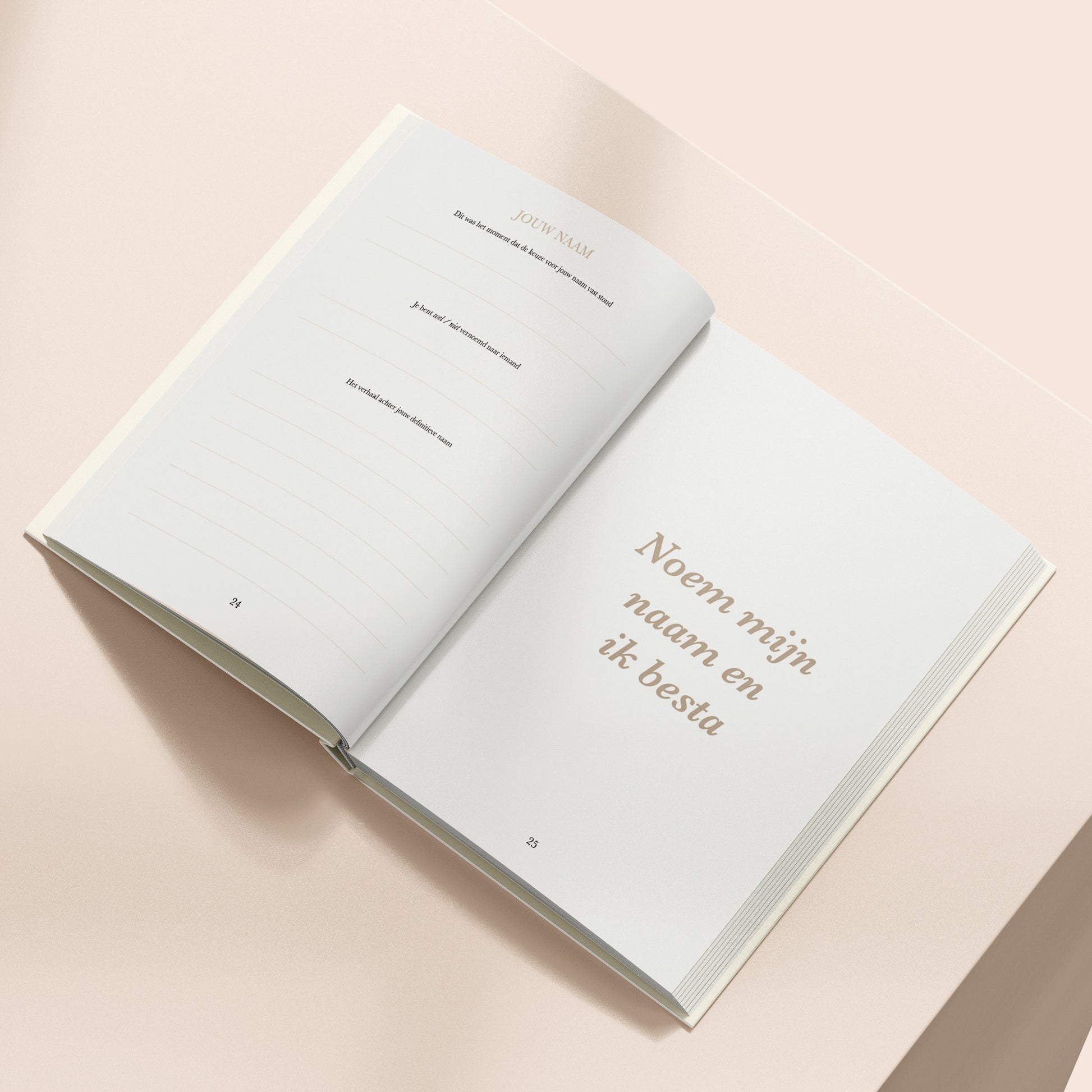 Open pagina van Nu jij hier niet meer bent sterrenkindje invulboek met quote Noem mijn naam en ik besta en invulruimte voor herinneringen