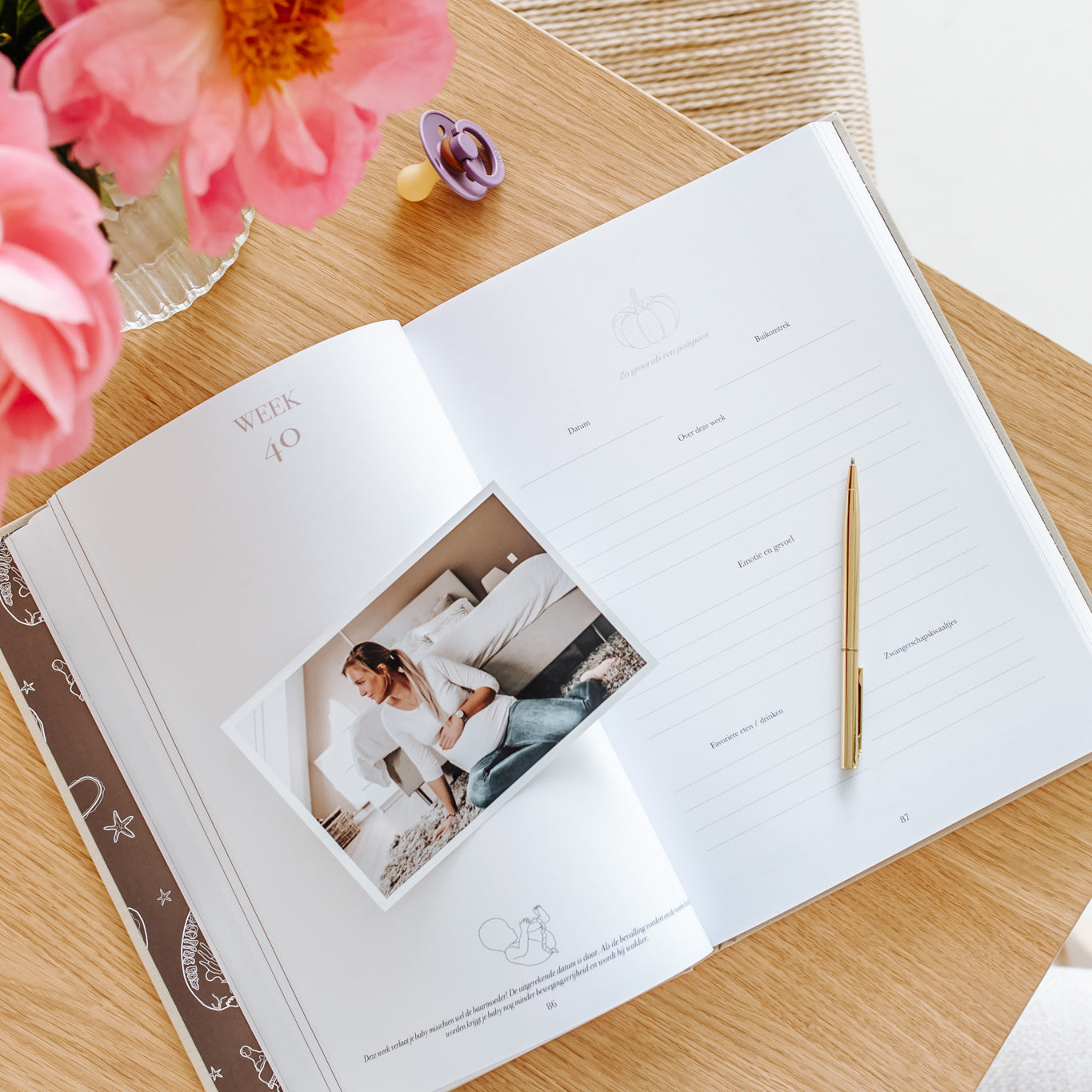 zwangerschaps update week 40 pagina in zwangerschaps en baby eerste jaar invulboek met ruimte voor notities